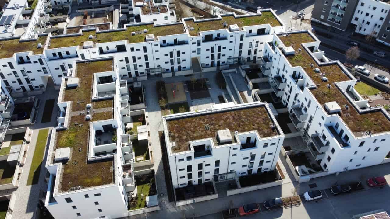 Großzügige 3 Zimmer Erdgeschosswohnung mit Garten in Frankfurt-Riedberg